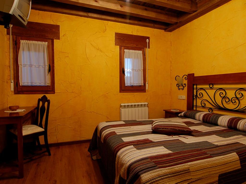 La Casona Del Herrero Navaleno Chambre photo